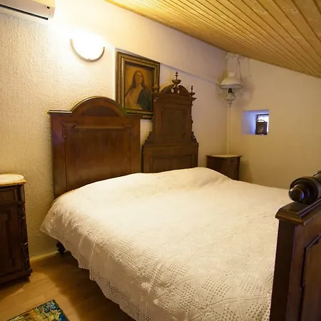 Appartamento Antique House Cres